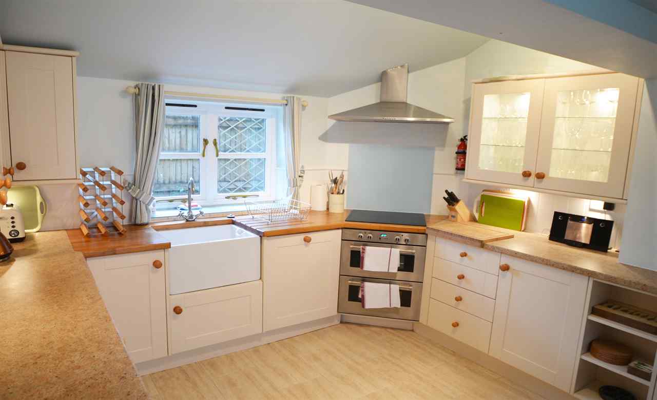 resized-2349823-Beck Cottage Kitchen.jpg